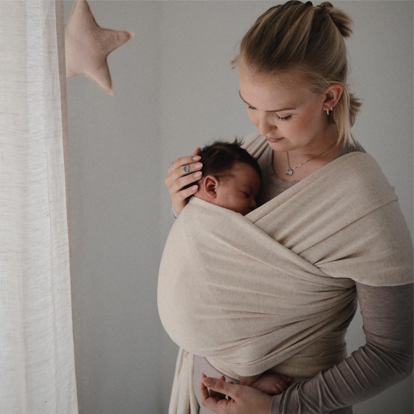 Mushie Draagdoek Beige Melange - Afbeelding 2